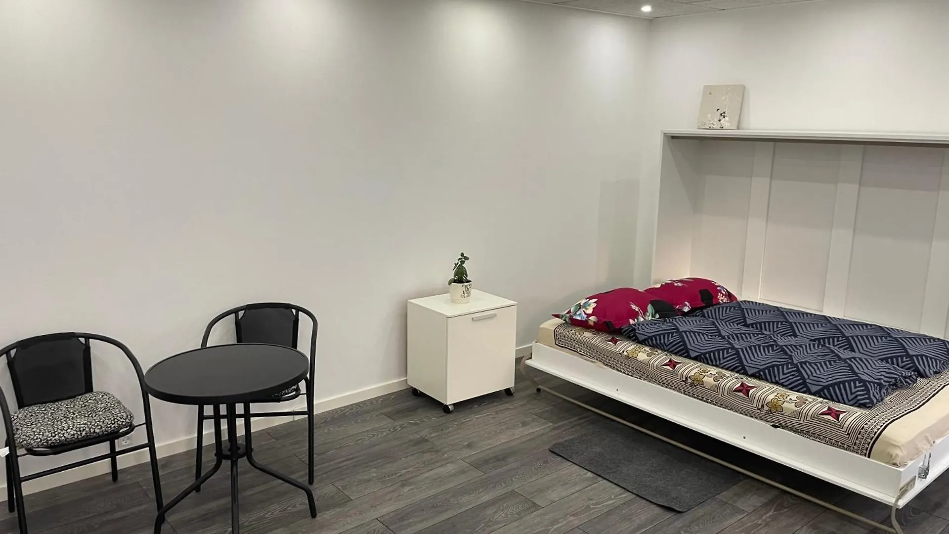 Private Room With Shared Bathroom In Central Of Billund
